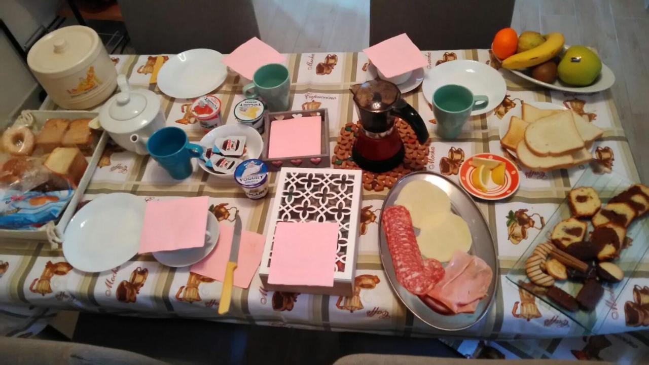 B&B " La Casetta " ヴェルナーテ エクステリア 写真